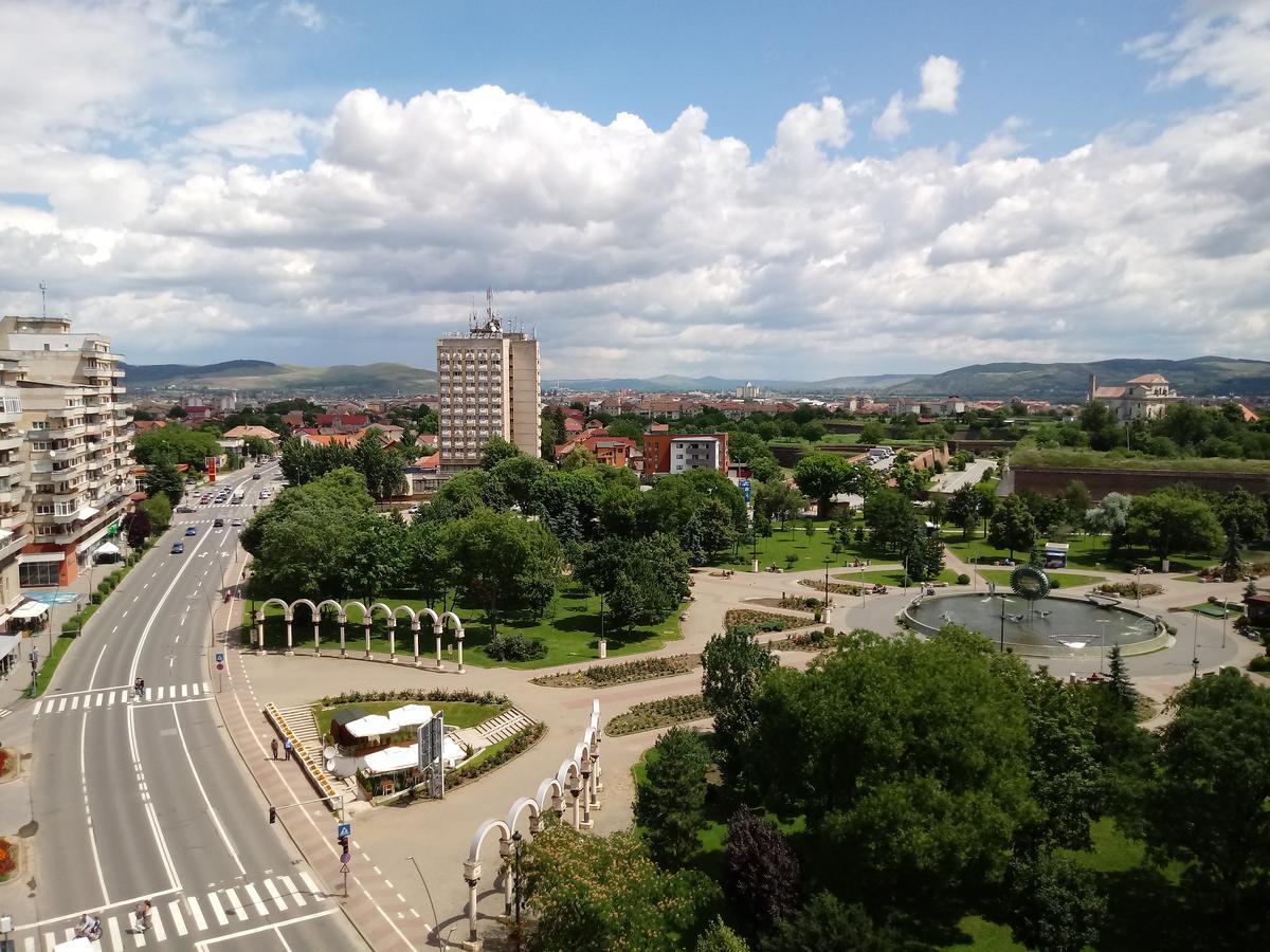 Panoramic Apartment Alba Iulia Exterior foto